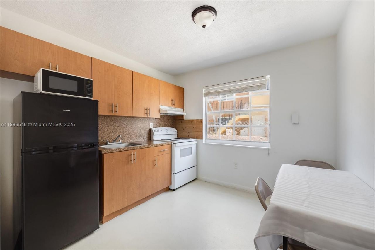 212 NW 7th Ave, Miami, FL 33128 Photo