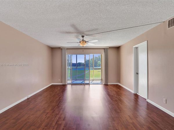 12500 SW 6th St, Unit 203N, Pembroke Pines, FL 33027