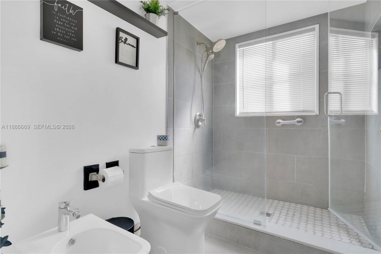 11126 SW 148th Pl, Miami, FL 33196 Photo