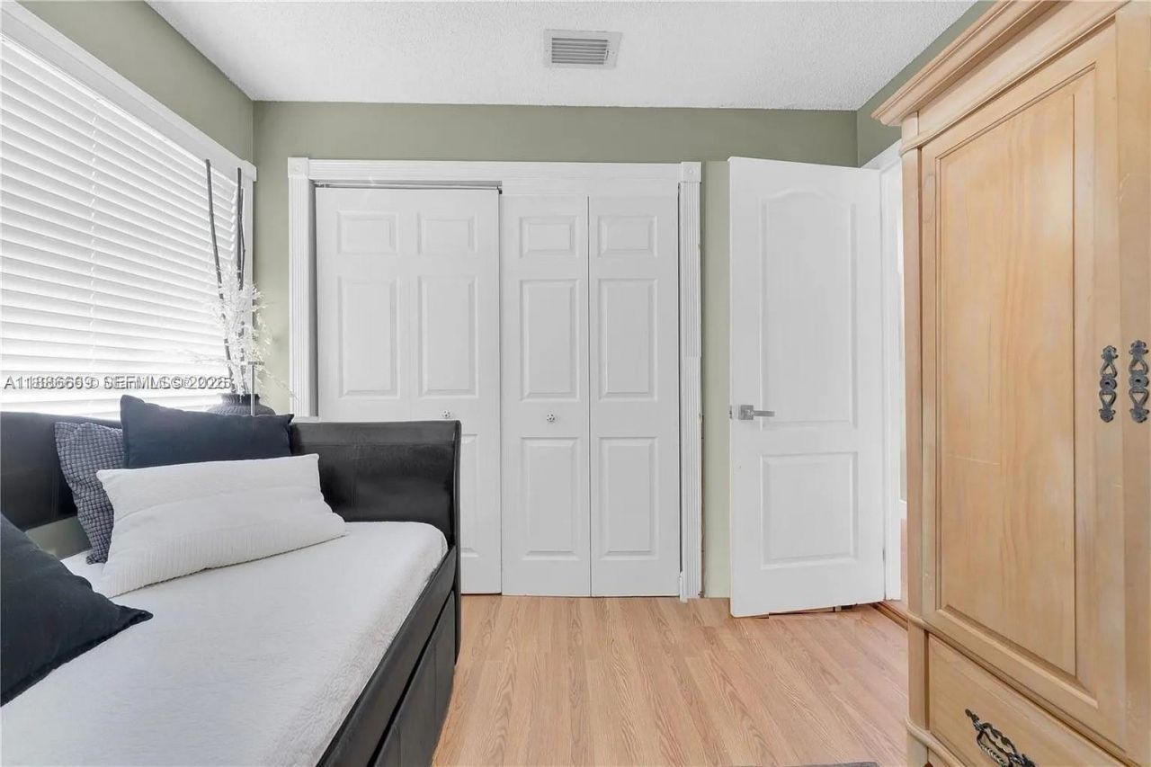 11126 SW 148th Pl, Miami, FL 33196 Photo