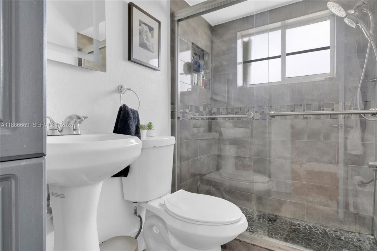 11126 SW 148th Pl, Miami, FL 33196 Photo