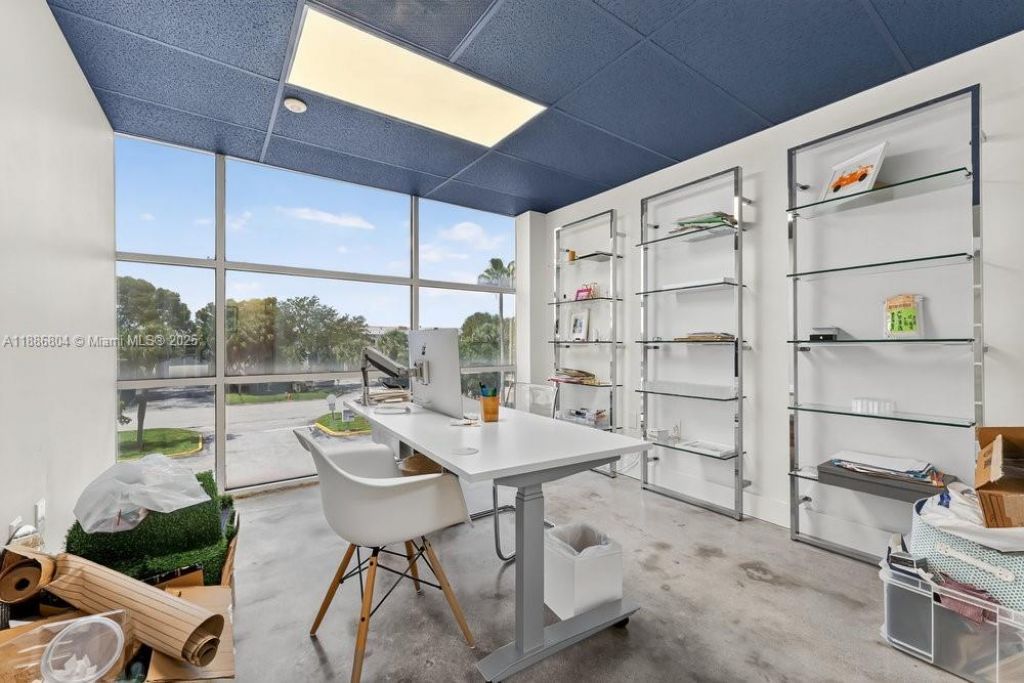 2201 NW 102nd Pl, Unit 4A, Doral, FL 33172 Photo