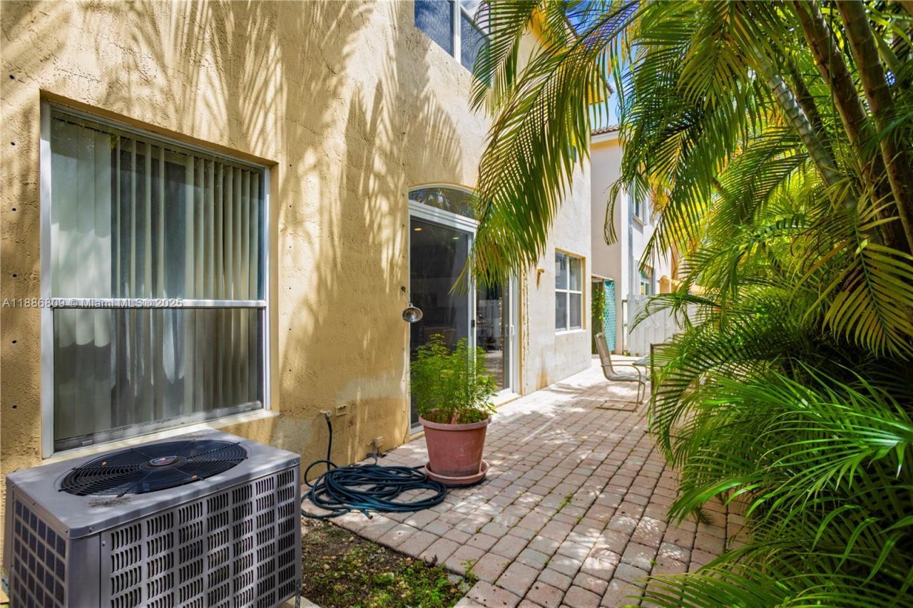 Please Call For Address, Hollywood, FL 33312 Photo