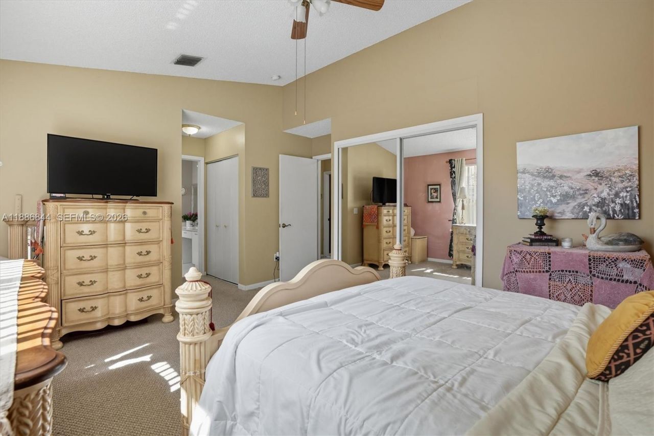 15462 NW 14th Ct, Pembroke Pines, FL 33028 Photo