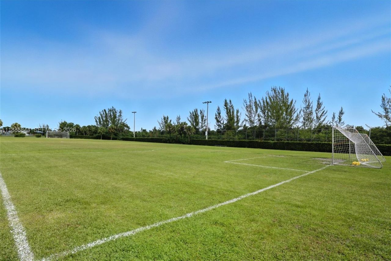 15462 NW 14th Ct, Pembroke Pines, FL 33028 Photo