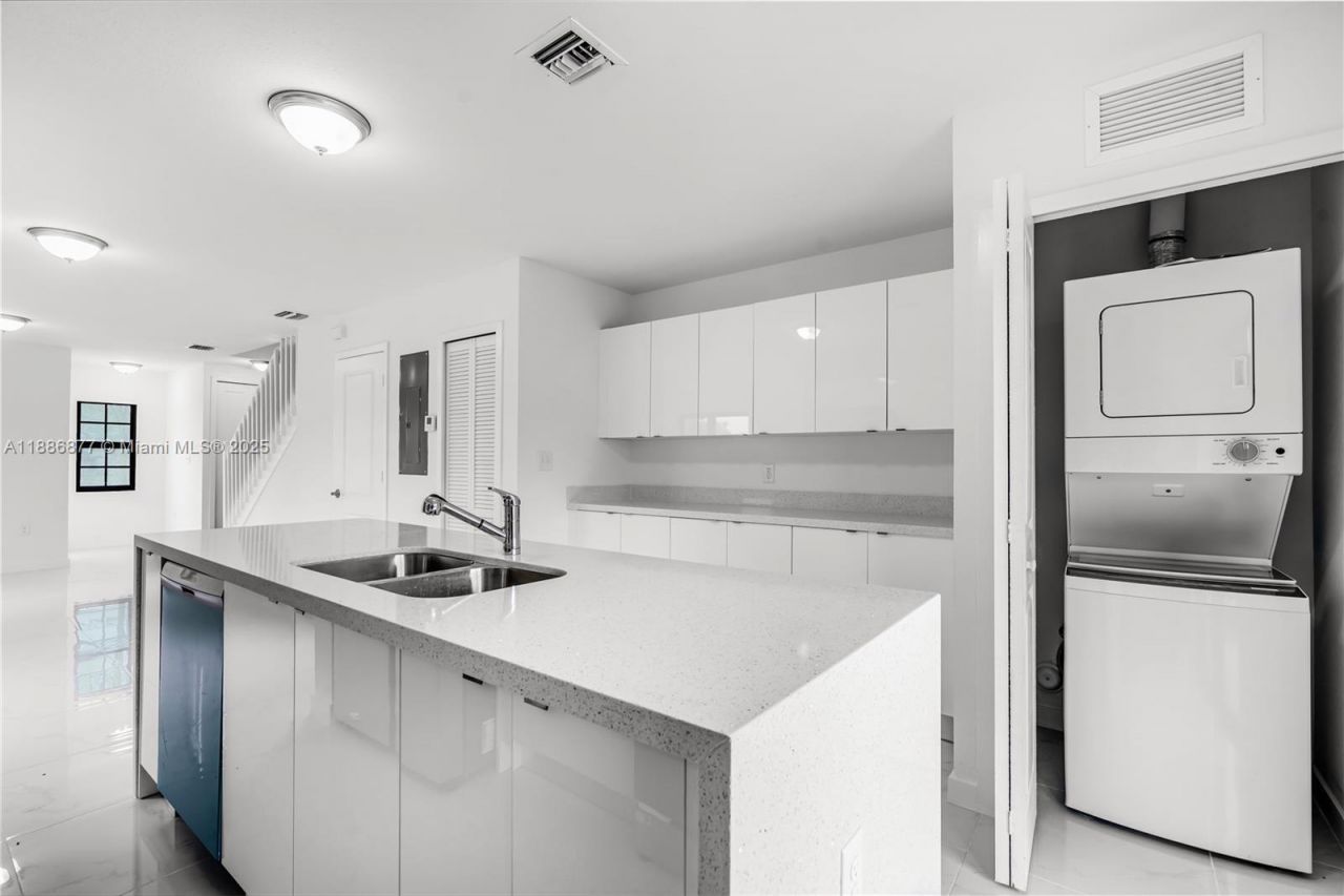 1457-1459 NW 2 Ave, Florida City, FL 33034 Photo