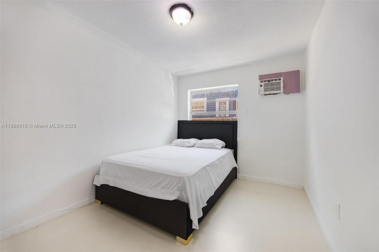 212 NW 7th Ave, Miami, FL 33128 Photo