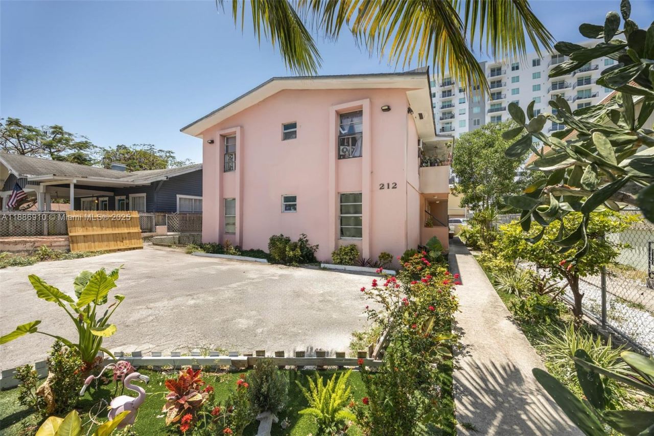 212 NW 7th Ave, Miami, FL 33128 Photo