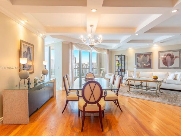 21050 Point Pl, Unit 2203, Aventura, FL 33180