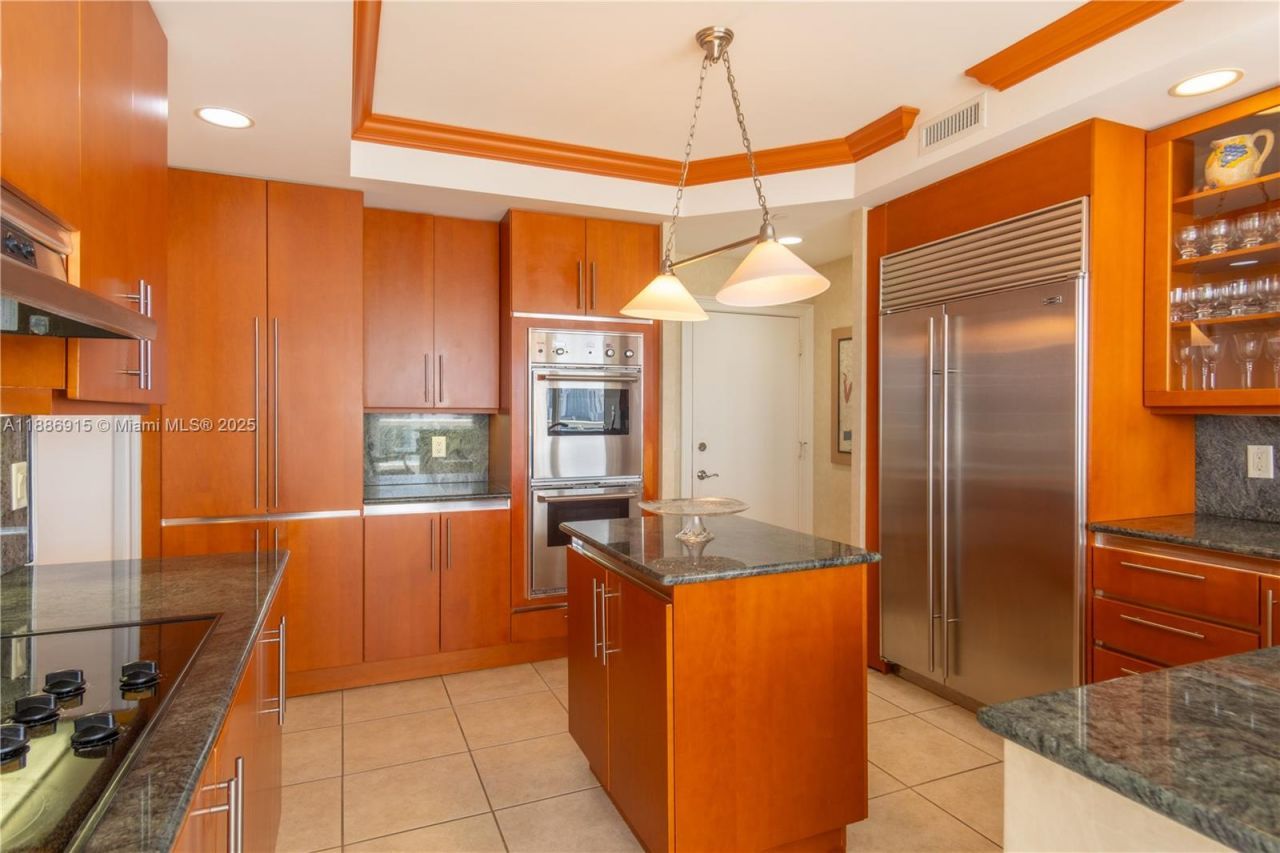 21050 Point Pl, Unit 2203, Aventura, FL 33180 Photo