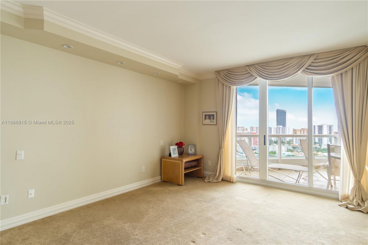 21050 Point Pl, Unit 2203, Aventura, FL 33180 Photo