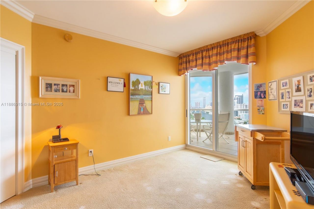 21050 Point Pl, Unit 2203, Aventura, FL 33180 Photo