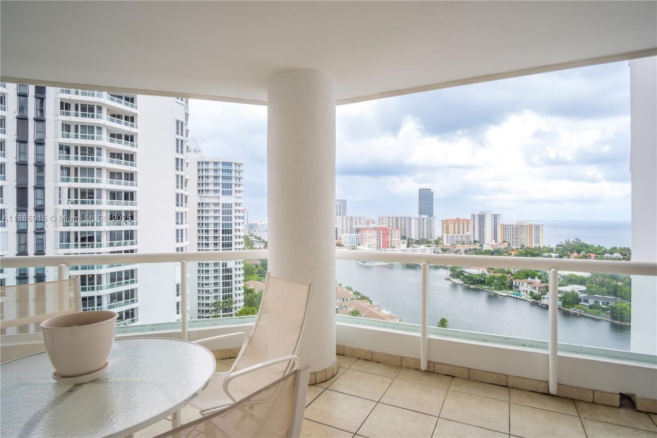 21050 Point Pl, Unit 2203, Aventura, FL 33180 Photo
