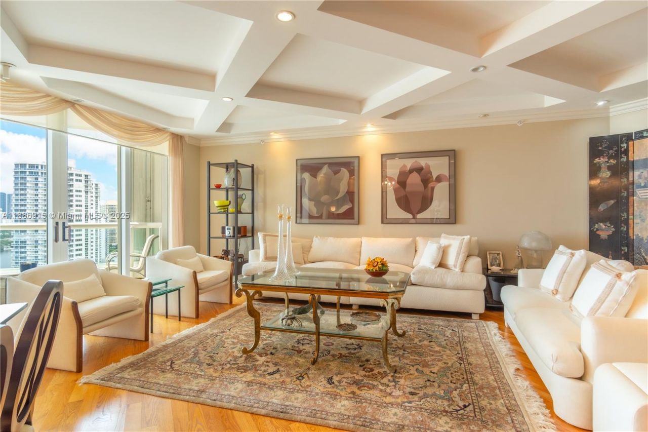 21050 Point Pl, Unit 2203, Aventura, FL 33180 Photo