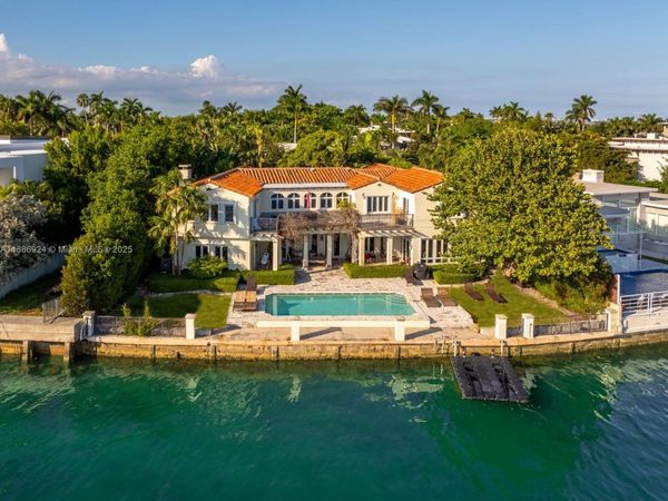 11 E Rivo Alto Dr, Miami Beach, FL 33139