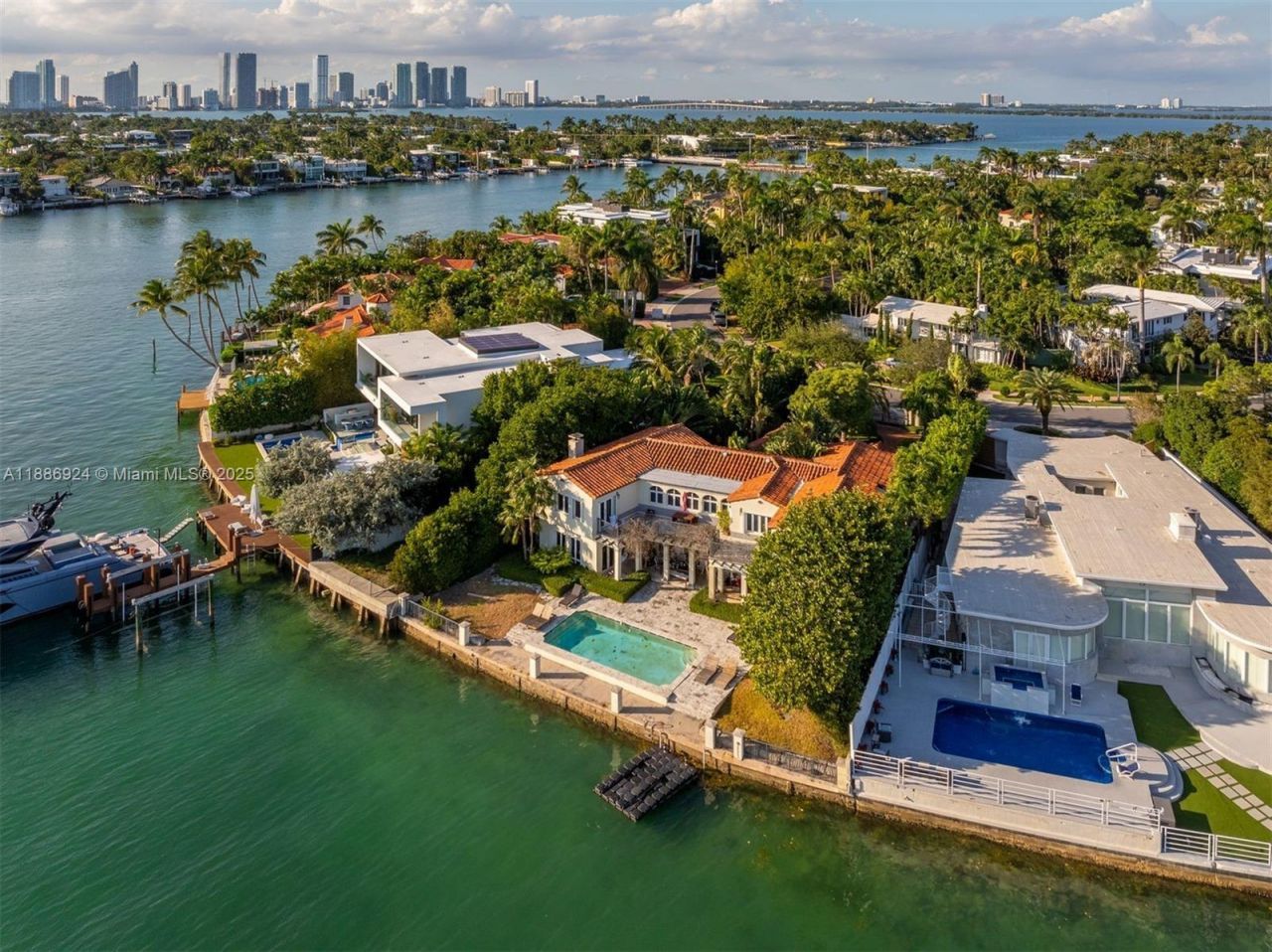 11 E Rivo Alto Dr, Miami Beach, FL 33139 Photo