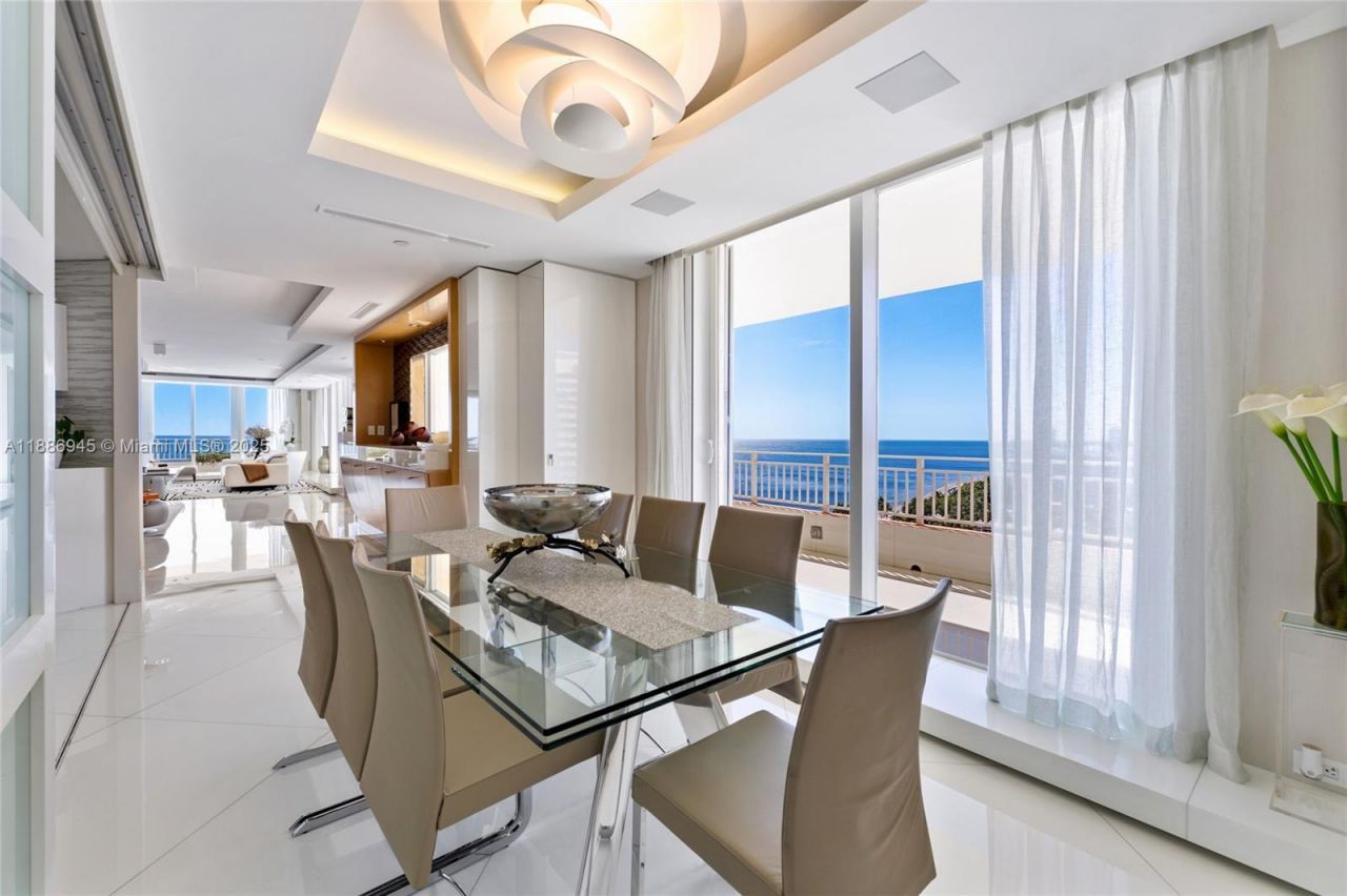 791 Crandon Blvd, Unit 1408, Key Biscayne, FL 33149 Photo