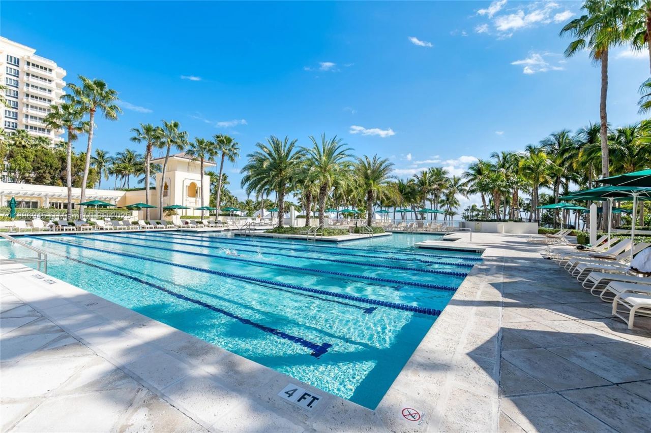 791 Crandon Blvd, Unit 1408, Key Biscayne, FL 33149 Photo