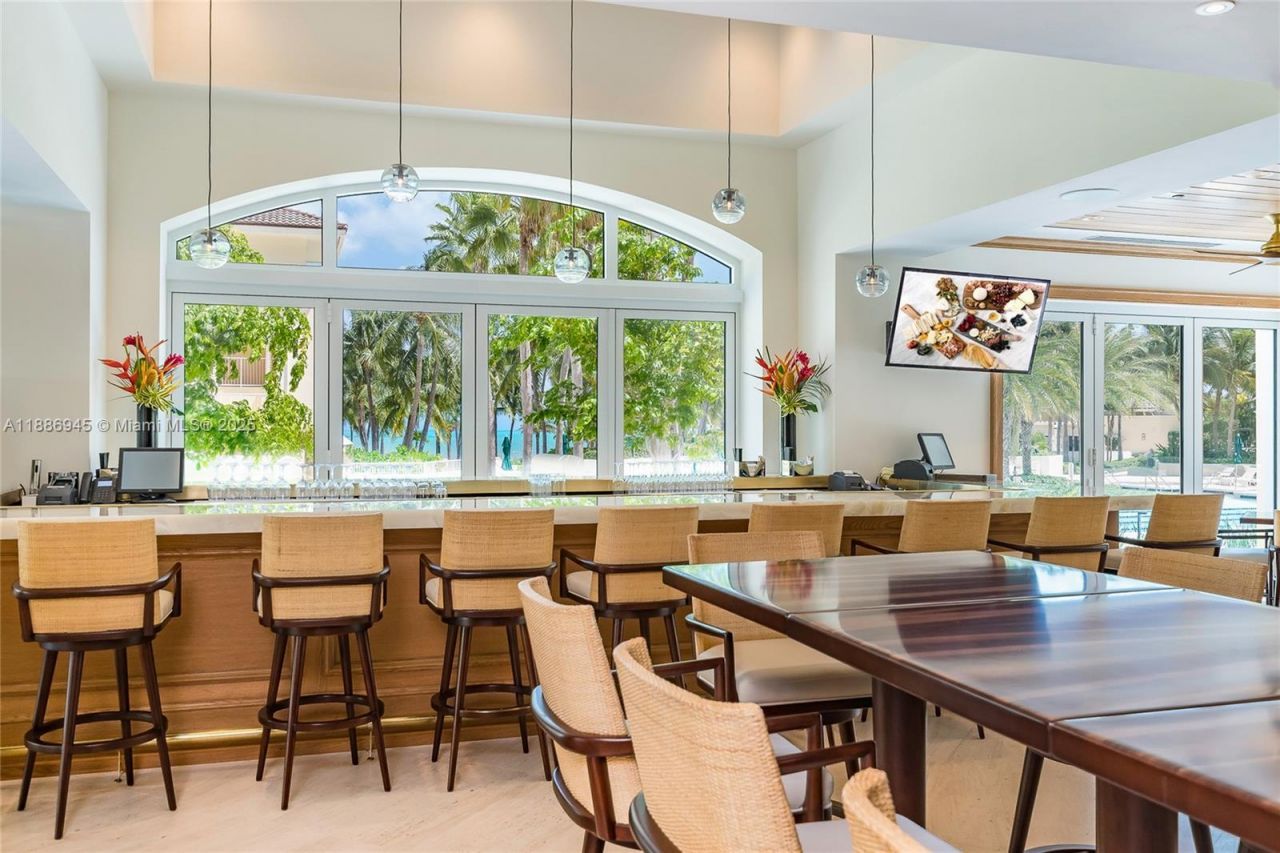 791 Crandon Blvd, Unit 1408, Key Biscayne, FL 33149 Photo