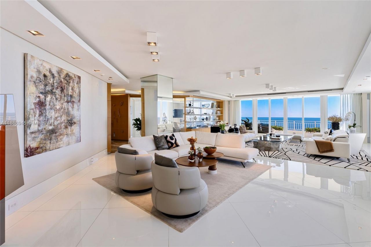 791 Crandon Blvd, Unit 1408, Key Biscayne, FL 33149 Photo