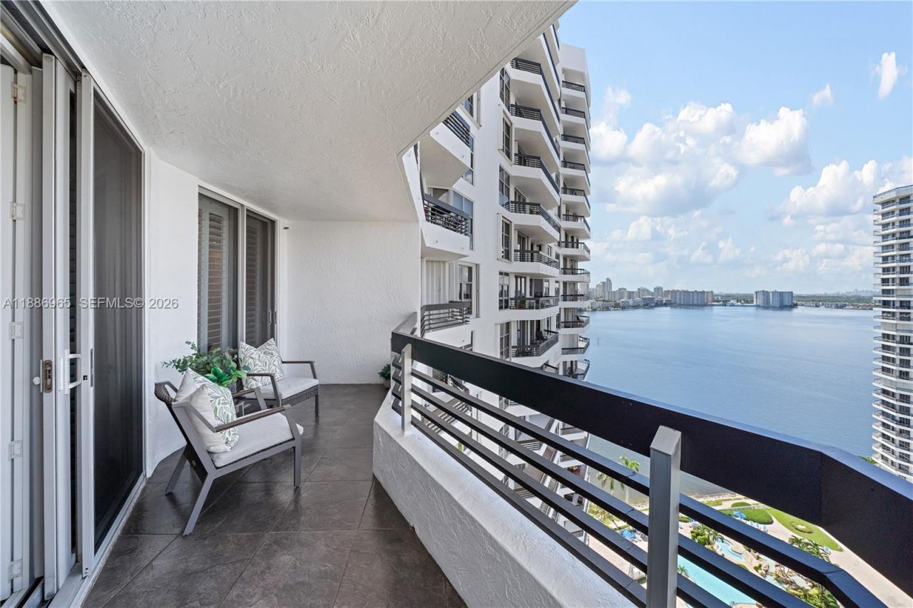 19195 NE 36th Ct, Unit 2304, Aventura, FL 33180 Photo