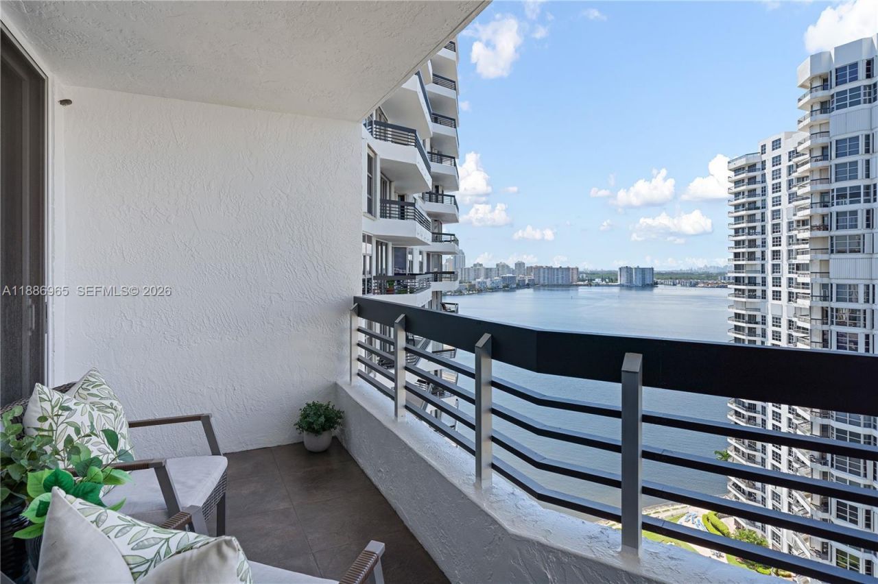 19195 NE 36th Ct, Unit 2304, Aventura, FL 33180 Photo