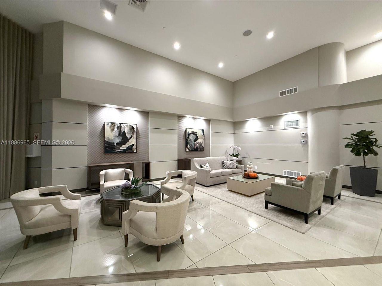 19195 NE 36th Ct, Unit 2304, Aventura, FL 33180 Photo