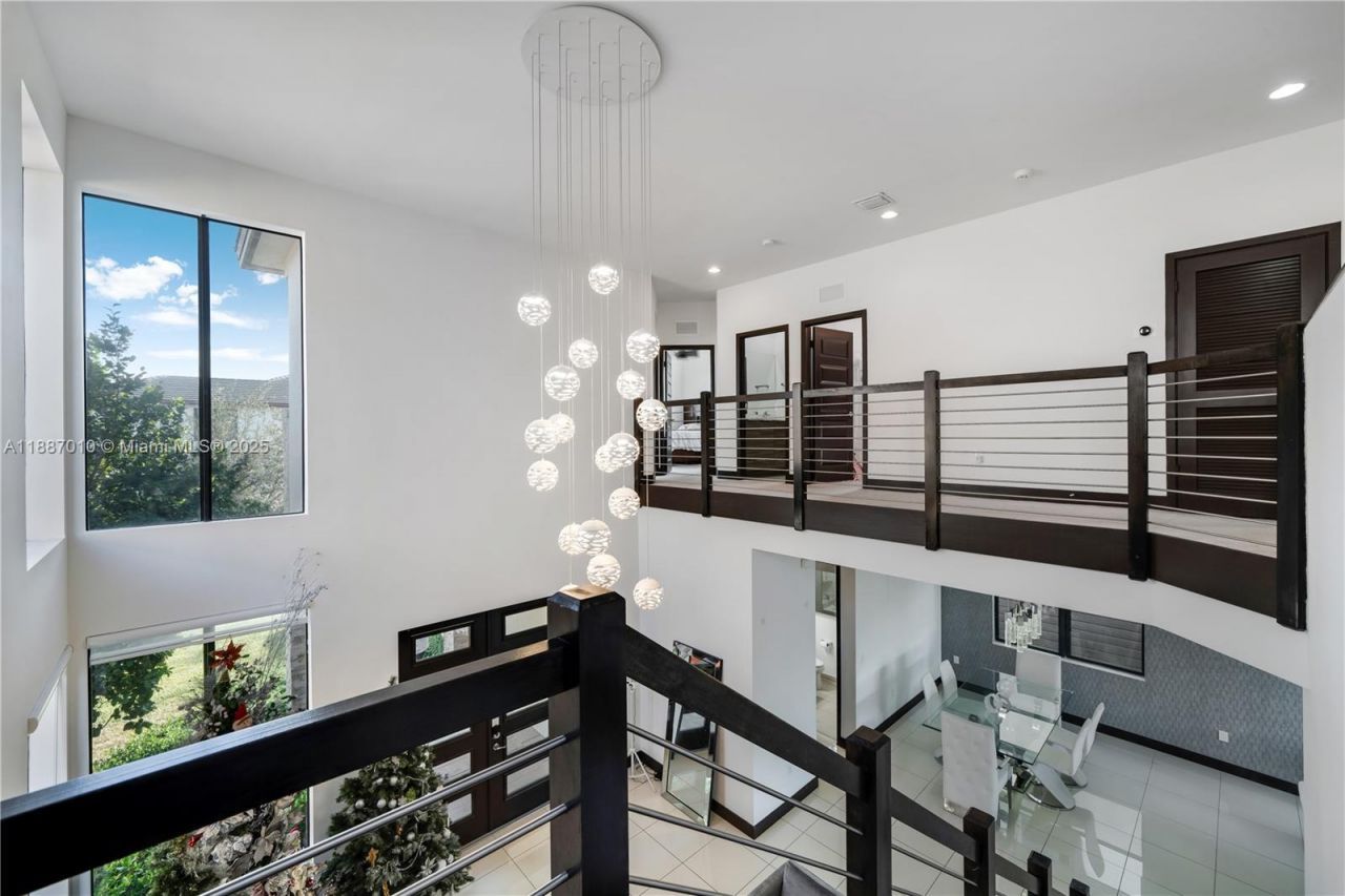 16065 SW 136th Ter, Miami, FL 33196 Photo