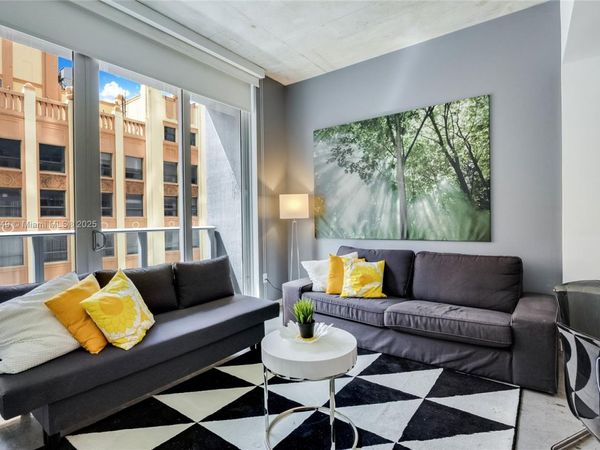 151 SE 1st St, Unit 1003, Miami, FL 33131