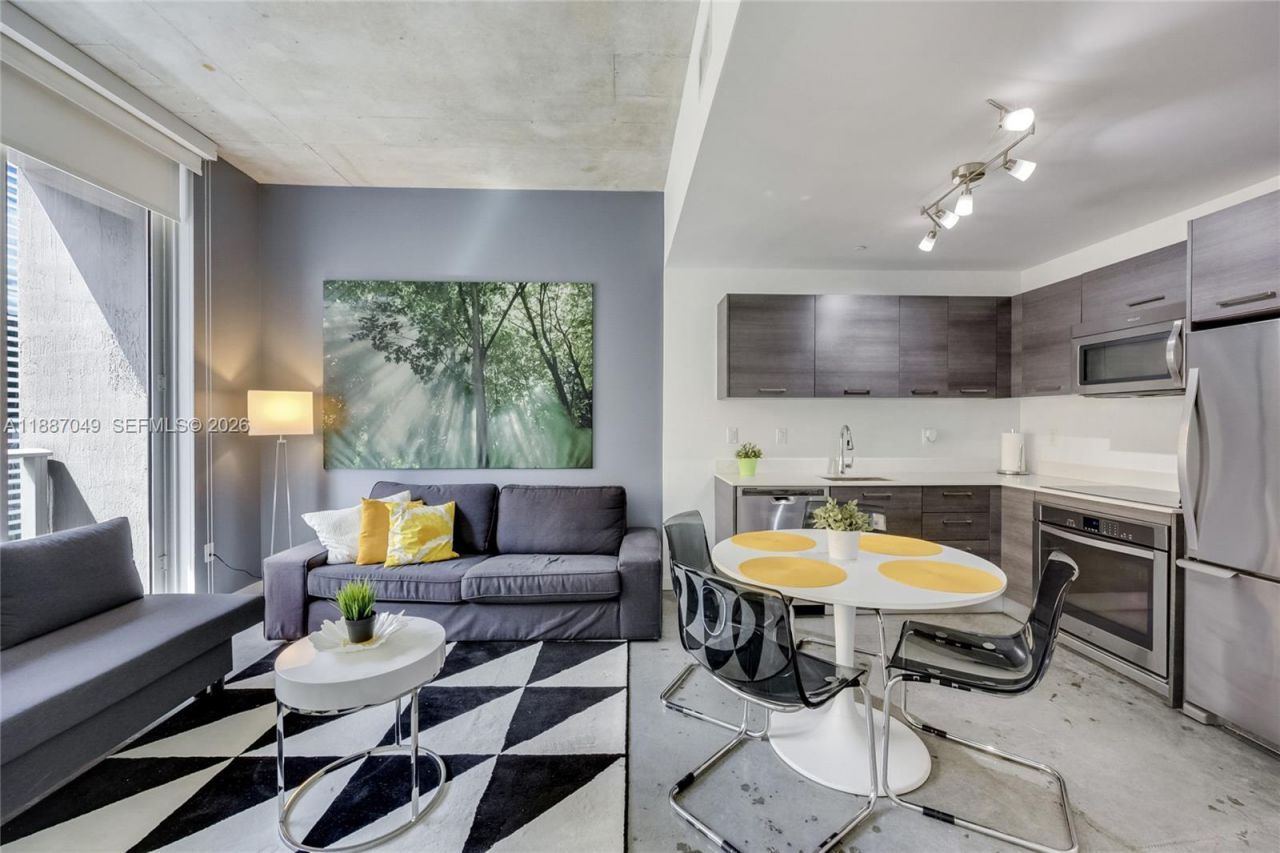 151 SE 1st St, Unit 1003, Miami, FL 33131 Photo