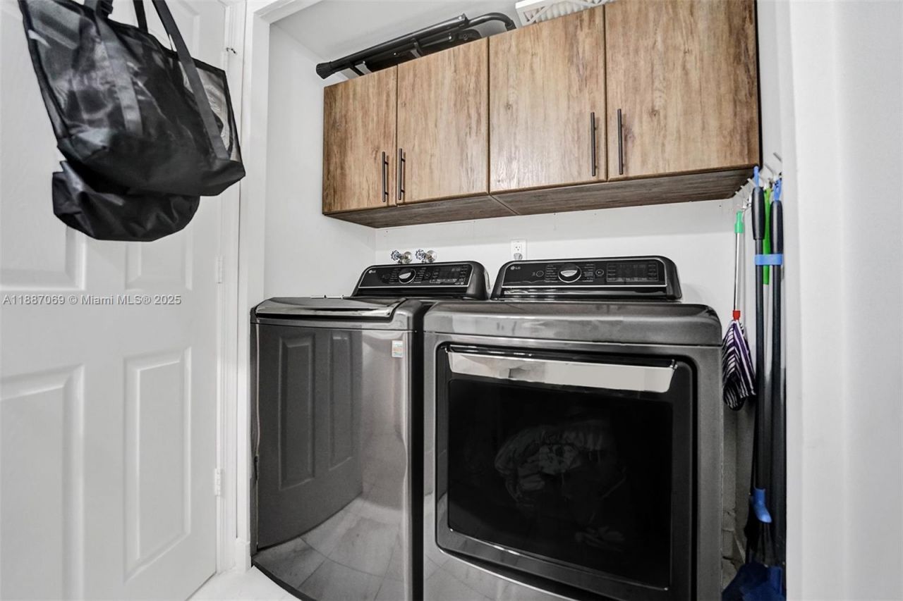 3530 Mystic Pointe Dr, Unit 2002, Aventura, FL 33180 Photo