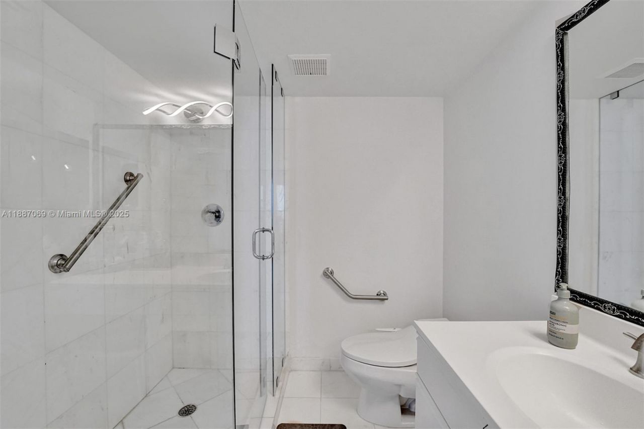 3530 Mystic Pointe Dr, Unit 2002, Aventura, FL 33180 Photo