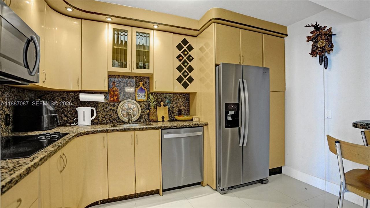 100 Bayview Dr, Unit 1931, Sunny Isles Beach, FL 33160 Photo