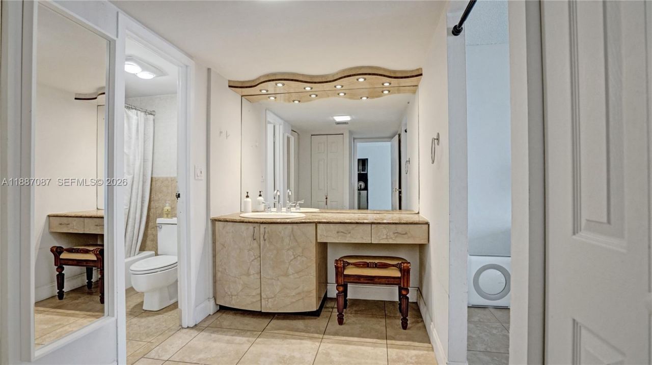 100 Bayview Dr, Unit 1931, Sunny Isles Beach, FL 33160 Photo