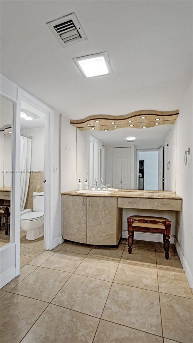 100 Bayview Dr, Unit 1931, Sunny Isles Beach, FL 33160 Photo