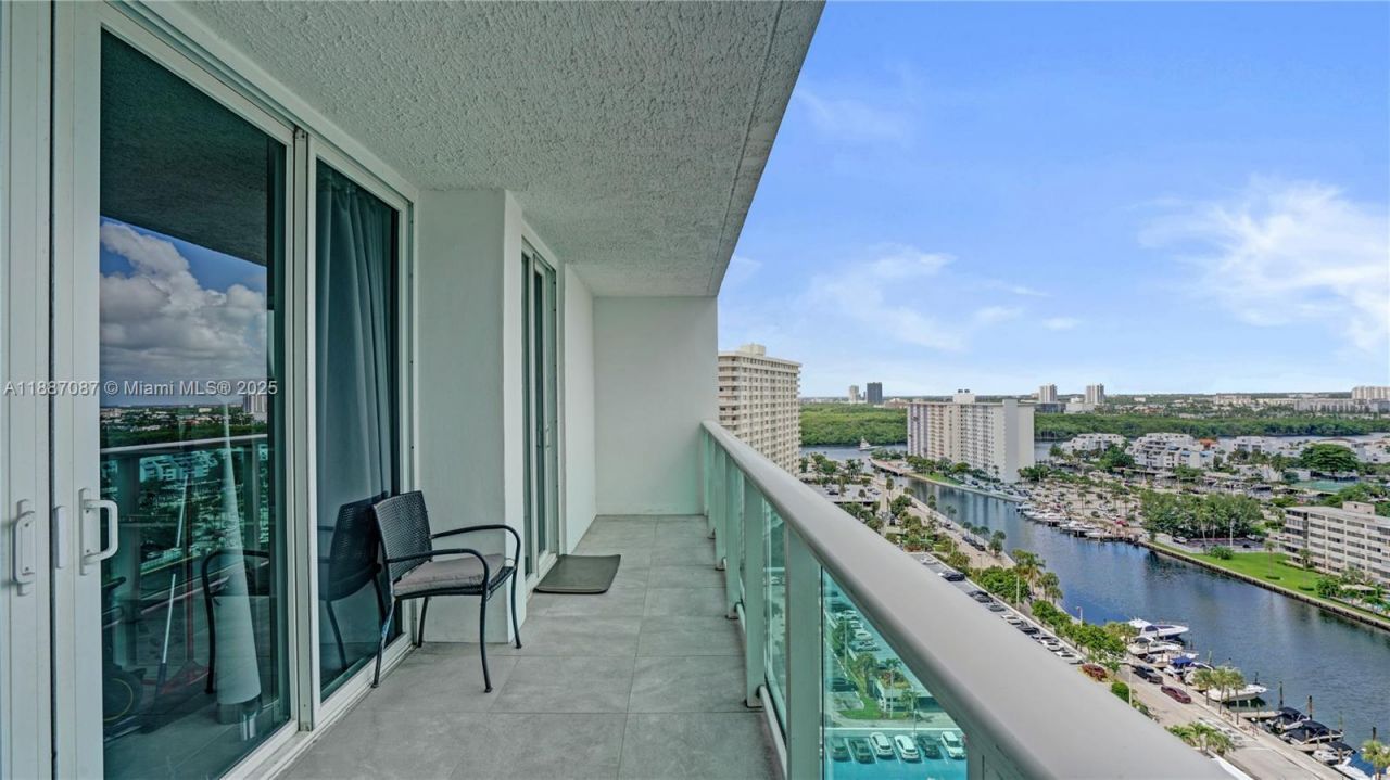 100 Bayview Dr, Unit 1931, Sunny Isles Beach, FL 33160 Photo