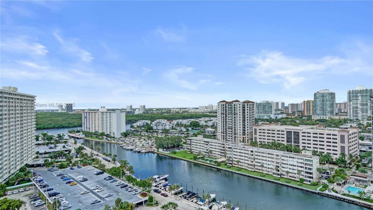 100 Bayview Dr, Unit 1931, Sunny Isles Beach, FL 33160 Photo