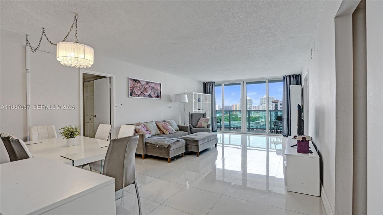 100 Bayview Dr, Unit 1931, Sunny Isles Beach, FL 33160 Photo