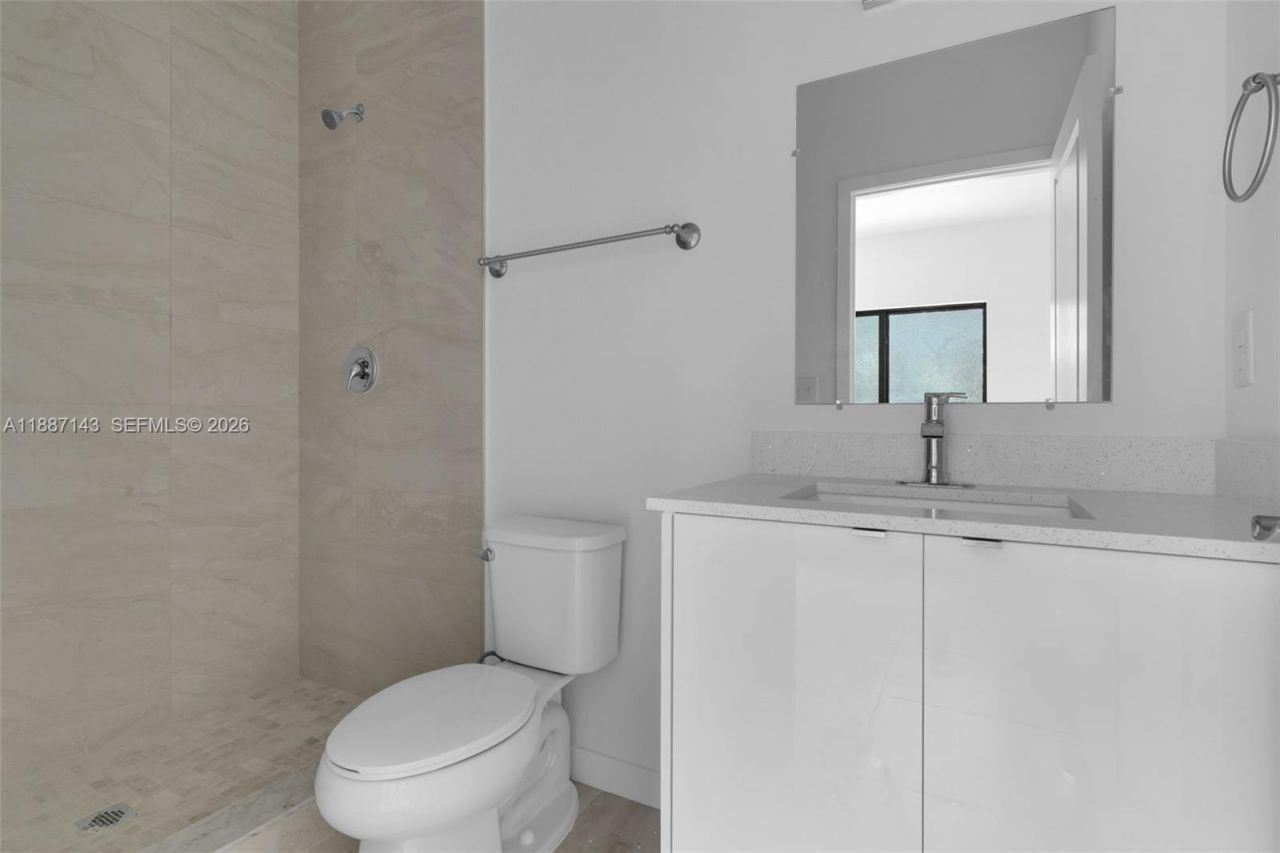 2969 NW 59 St, Unit 2, Miami, FL 33142 Photo