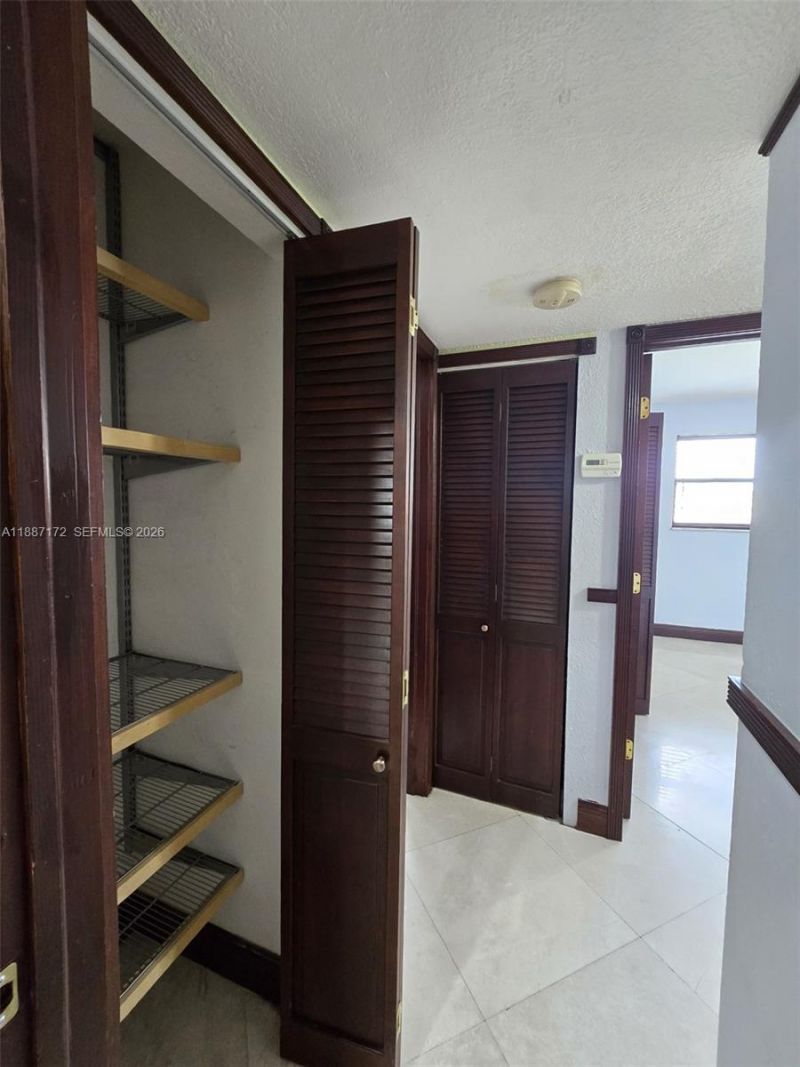 8425 NW 8th St, Unit 307, Miami, FL 33126 Photo