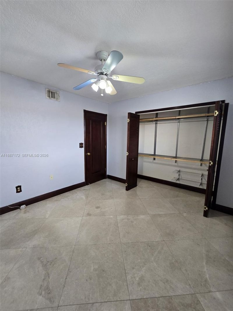8425 NW 8th St, Unit 307, Miami, FL 33126 Photo