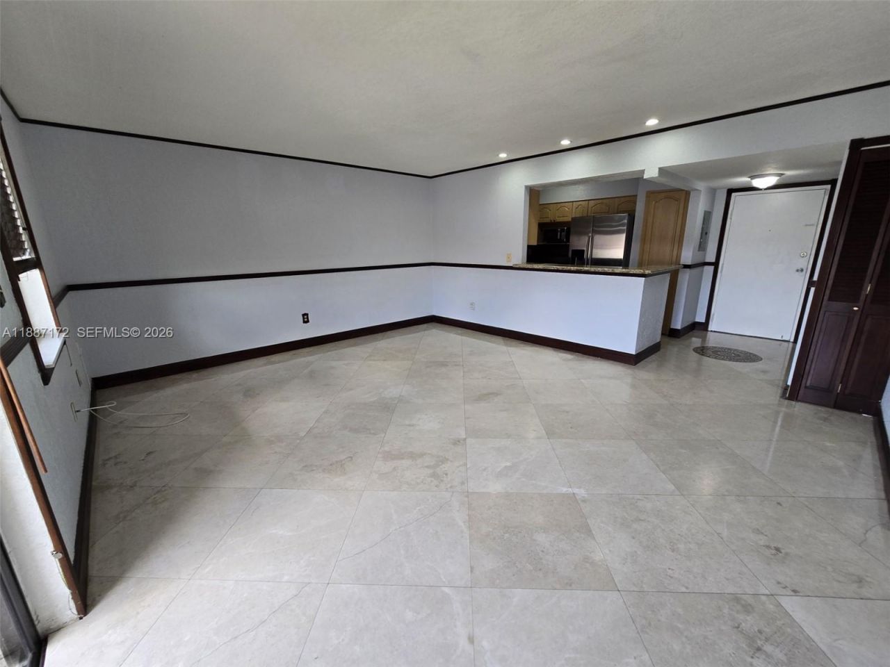 8425 NW 8th St, Unit 307, Miami, FL 33126 Photo