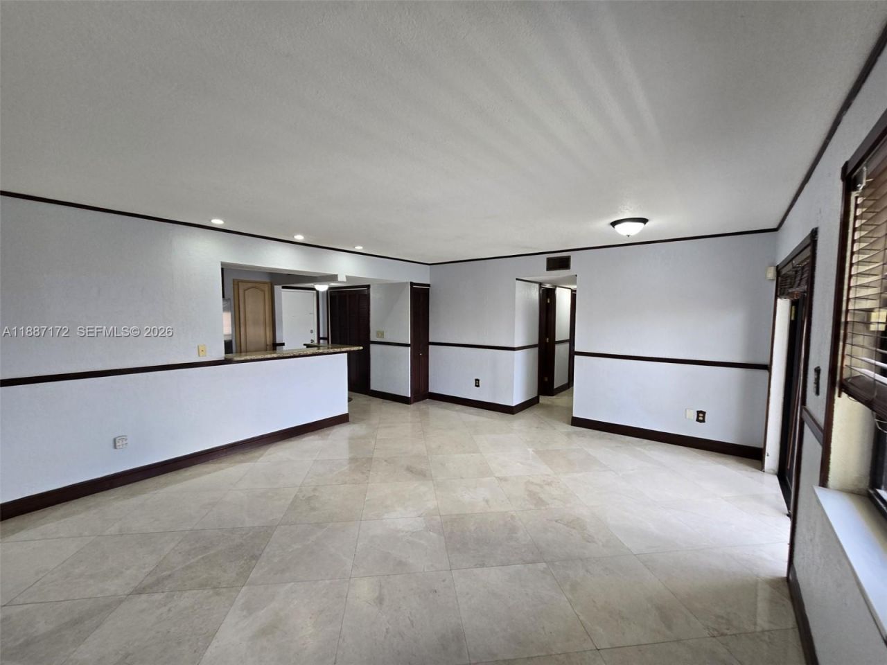 8425 NW 8th St, Unit 307, Miami, FL 33126 Photo