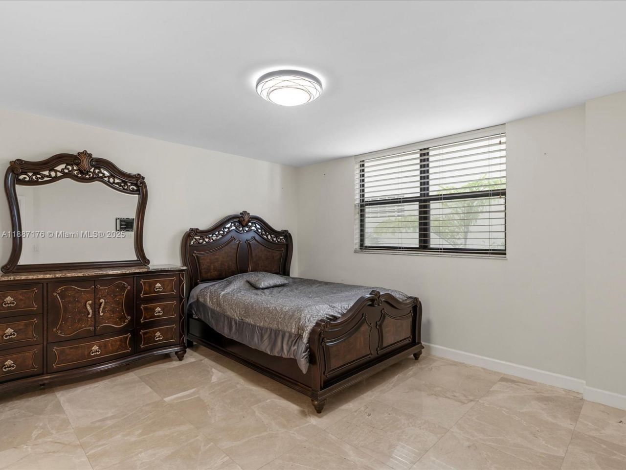 1623 Collins Ave, Unit 215, Miami Beach, FL 33139 Photo