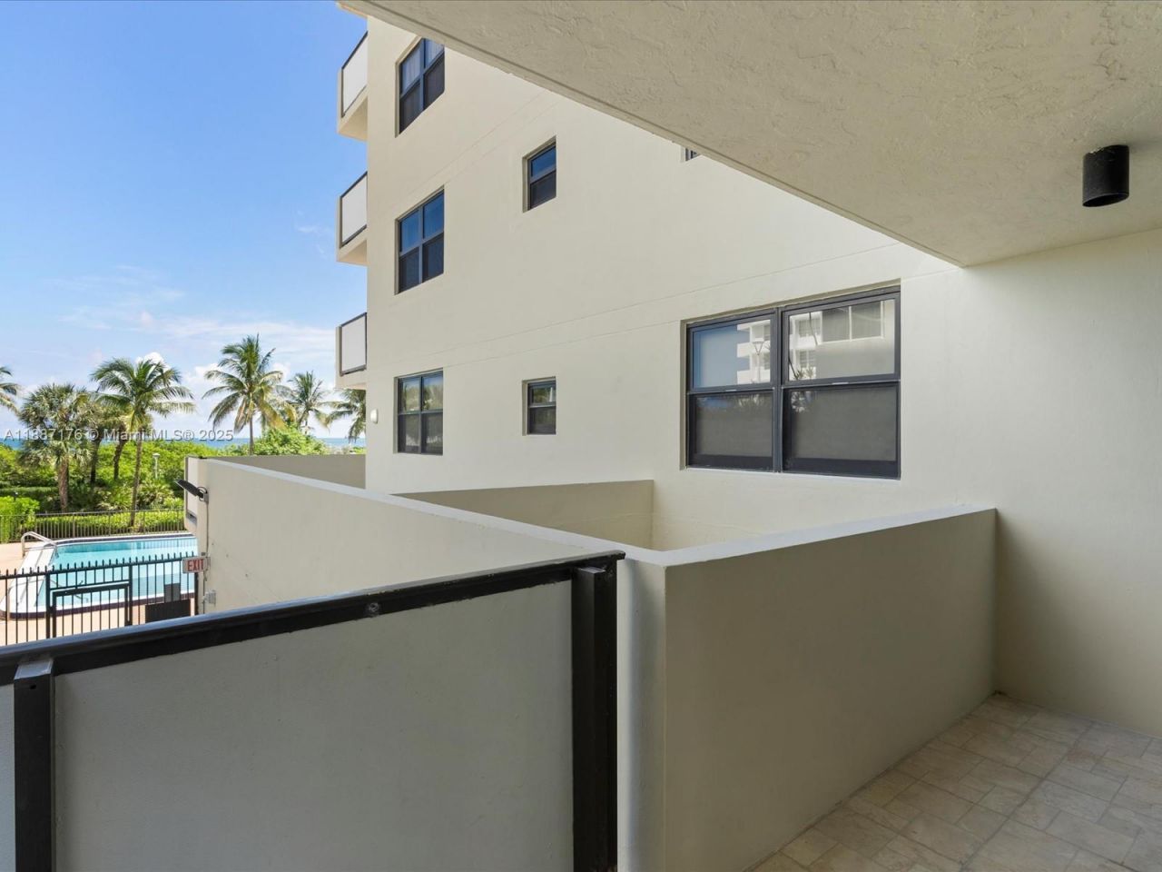 1623 Collins Ave, Unit 215, Miami Beach, FL 33139 Photo