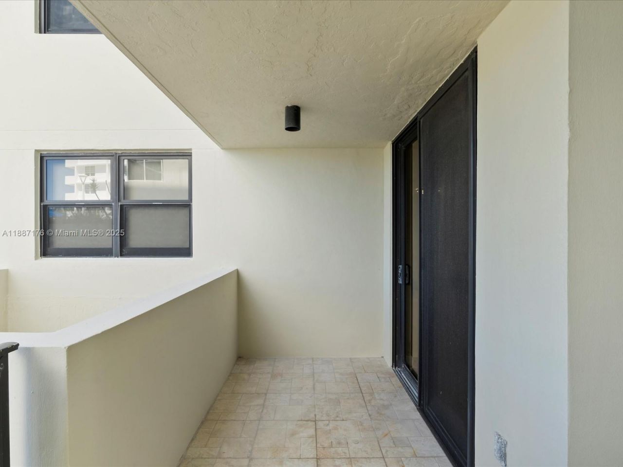 1623 Collins Ave, Unit 215, Miami Beach, FL 33139 Photo