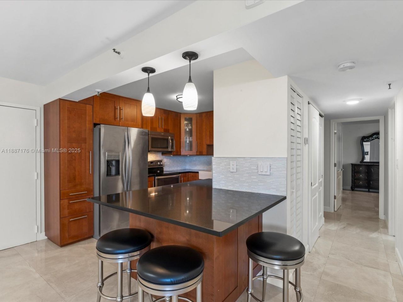 1623 Collins Ave, Unit 215, Miami Beach, FL 33139 Photo