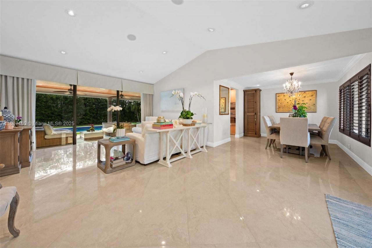 6420 SW 63rd Ter, South Miami, FL 33143 Photo