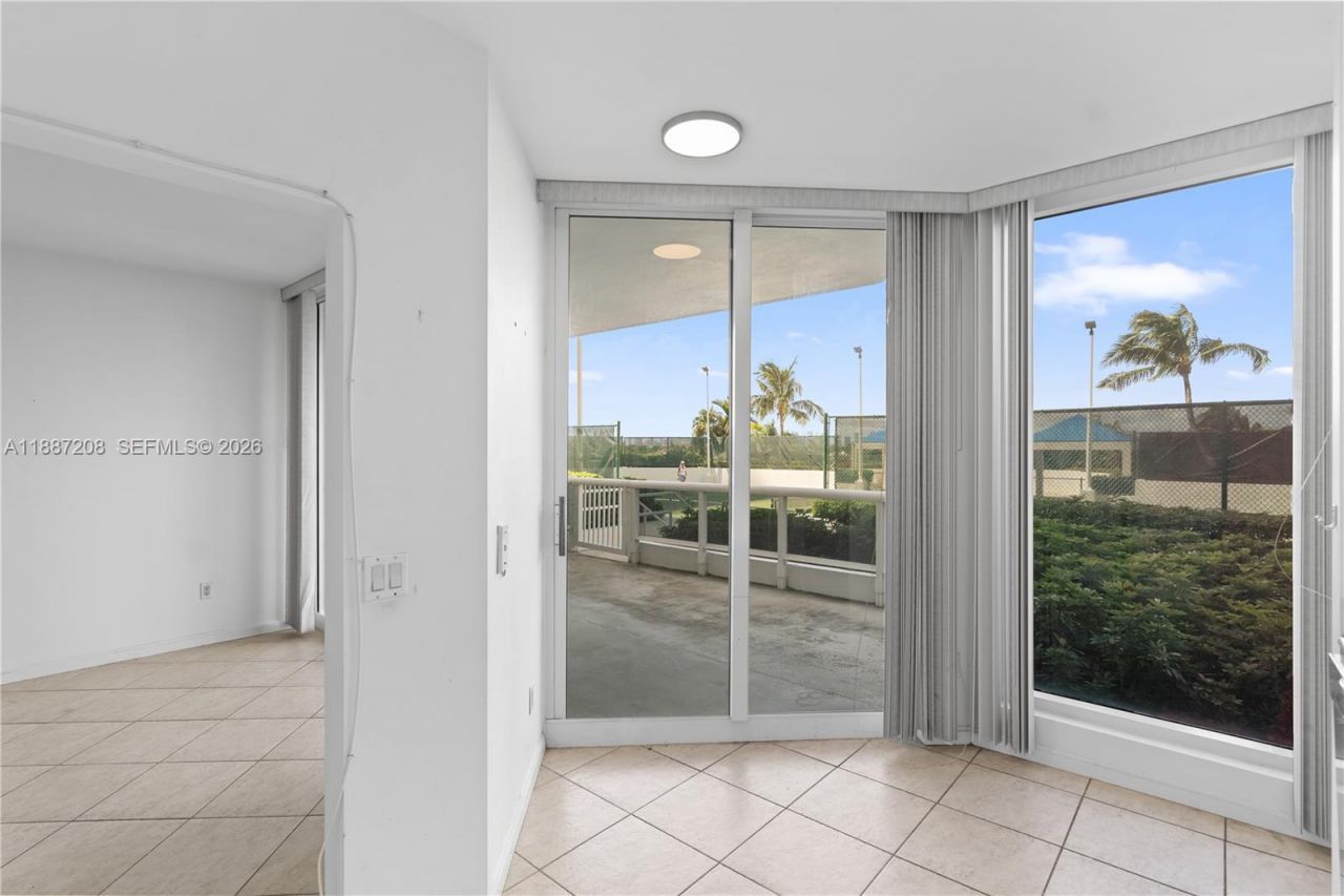 4779 Collins Ave, Unit 506, Miami Beach, FL 33140 Photo