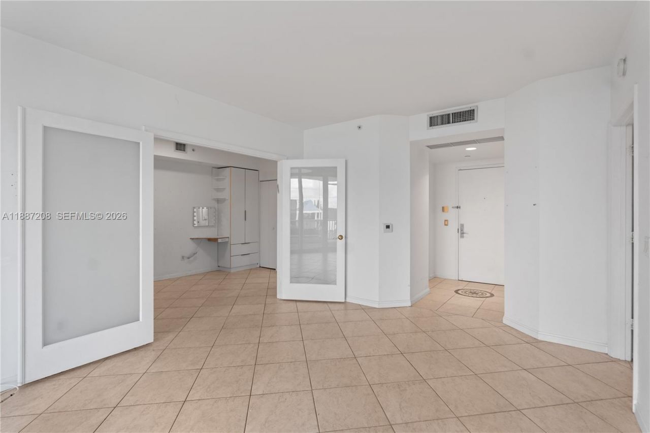 4779 Collins Ave, Unit 506, Miami Beach, FL 33140 Photo
